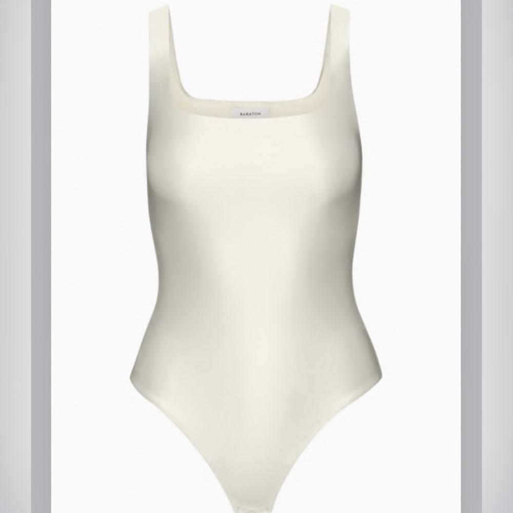 Babaton Satinette Squareneck Bodysuit